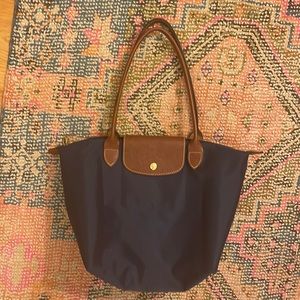 Longchamp navy ale Pliage navy tote